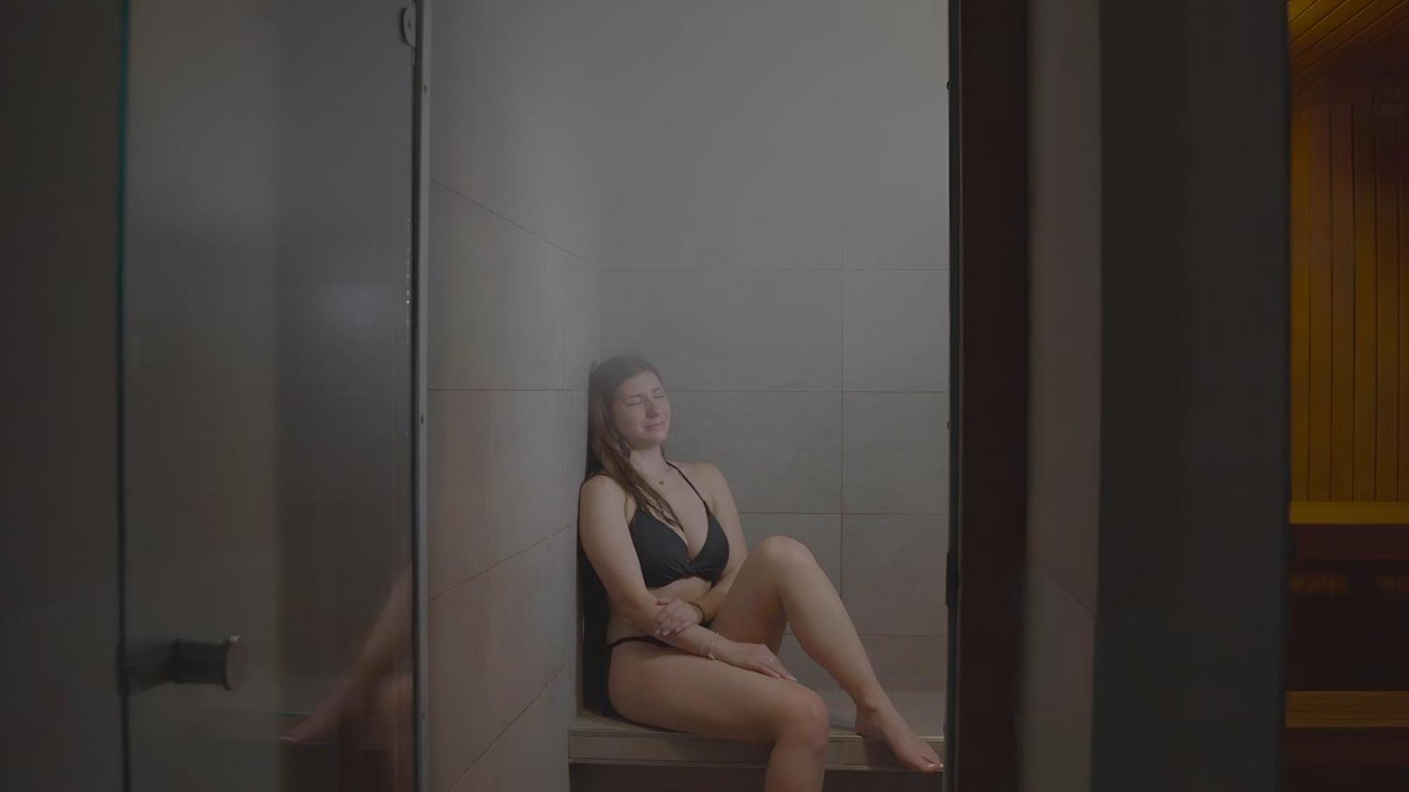 Ahg Donna Silvia Wellness Hotel Манерба-дель-Гарда Экстерьер фото